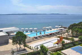 Apartments in Villas Punta Skala with beachpool